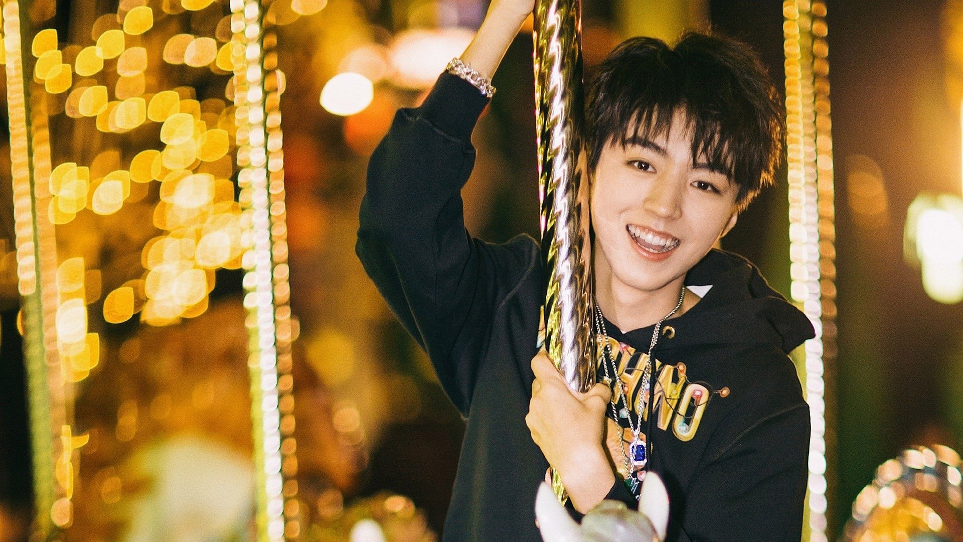 特色野外生存PK，团队奋战荒野求生本领，野外生存大挑战 独挑荒野