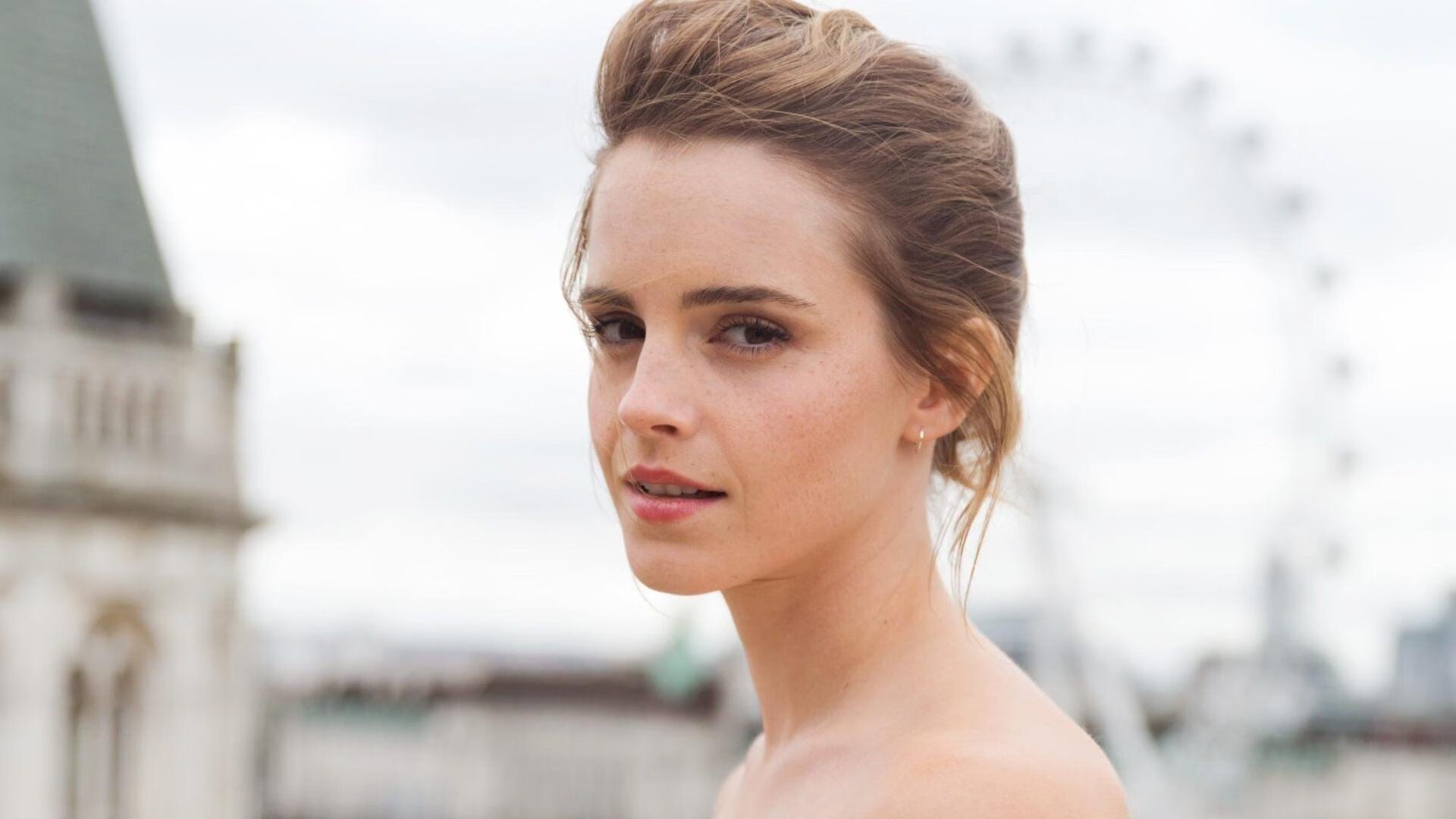 开云体育-纪录与突破：运动员追求极限的故事，运动员的纪录片有哪些