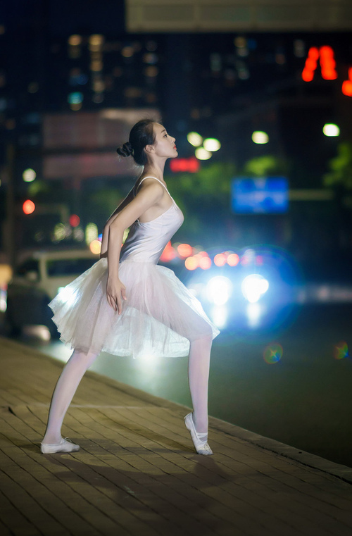 开云官方网站-乌干达男篮在非洲预赛中拼搏不止，迎来崭新篇章，乌干达vs南非