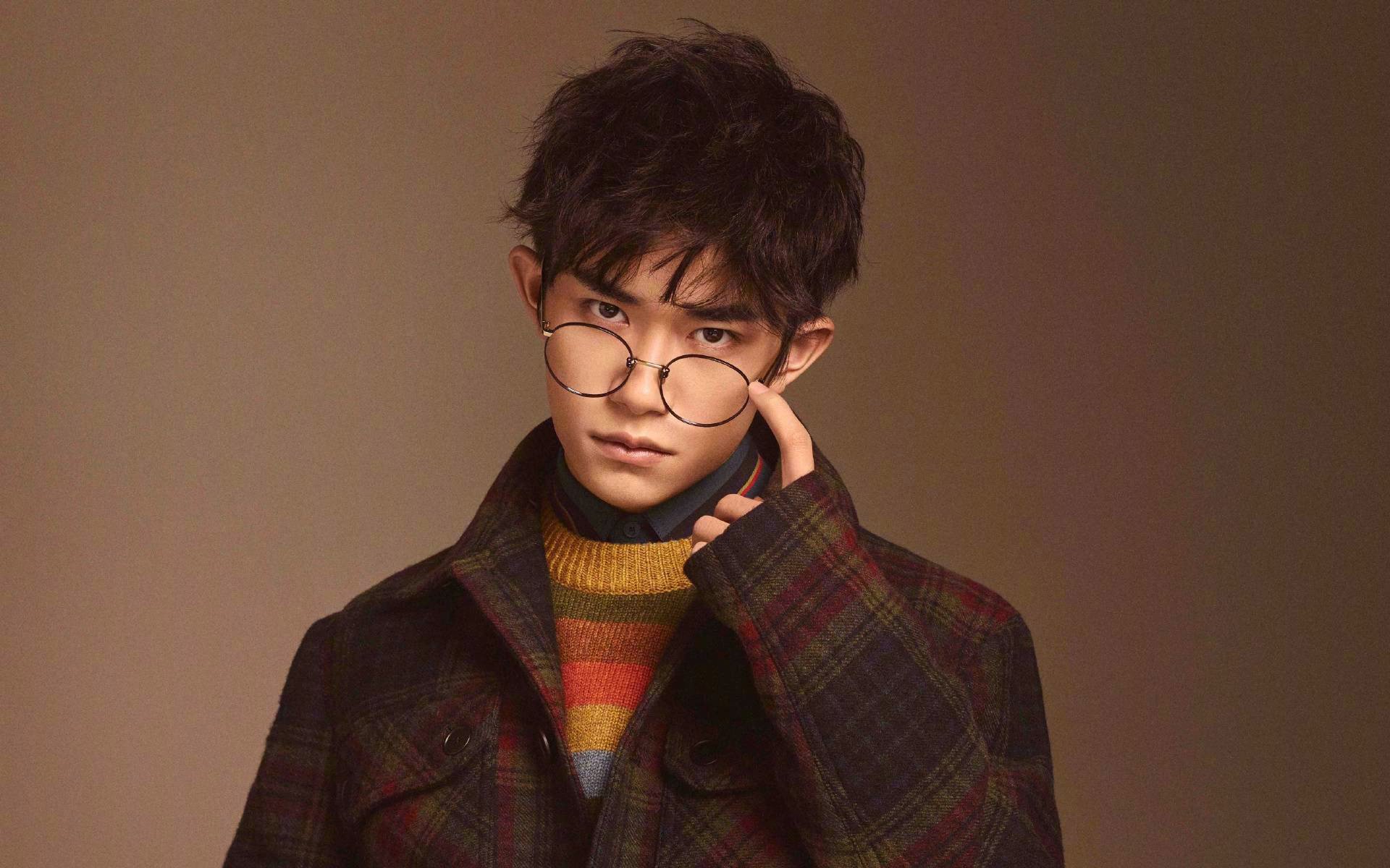 kaiyun体育app-英超火爆对抗：攻守瞬间的精彩比拼，英超对抗强度有多强